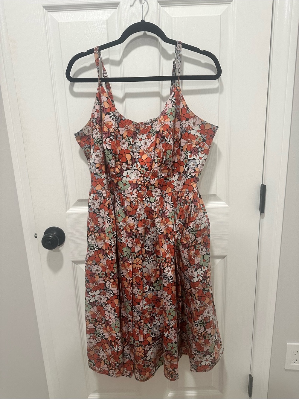 Retro Chic Rust-Orange Floral Midi Dress
